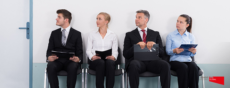 ¿Puede un trabajador percibir la prestación por desempleo estando en situación de excedencia voluntaria en la empresa?