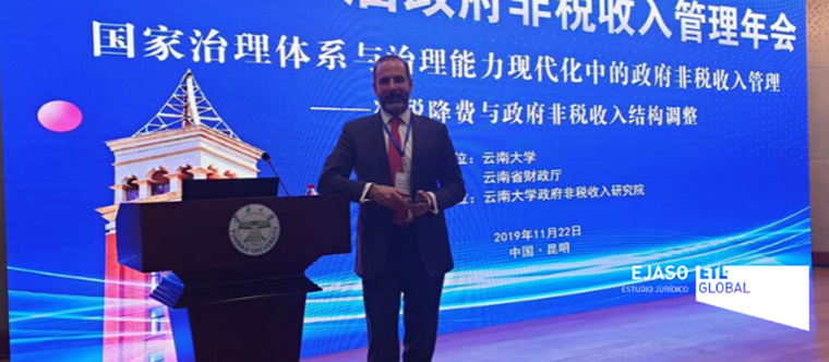 Ernesto Gutiérrez Tamargo en la Universidad de Yunnan