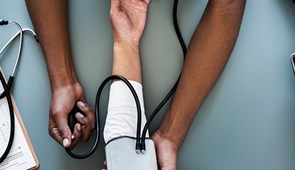 ¿Es obligatorio someterse a un reconocimiento médico en el trabajo?
