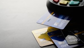 Jose J. Pousa nos habla sobre las tarjetas de crédito revolving