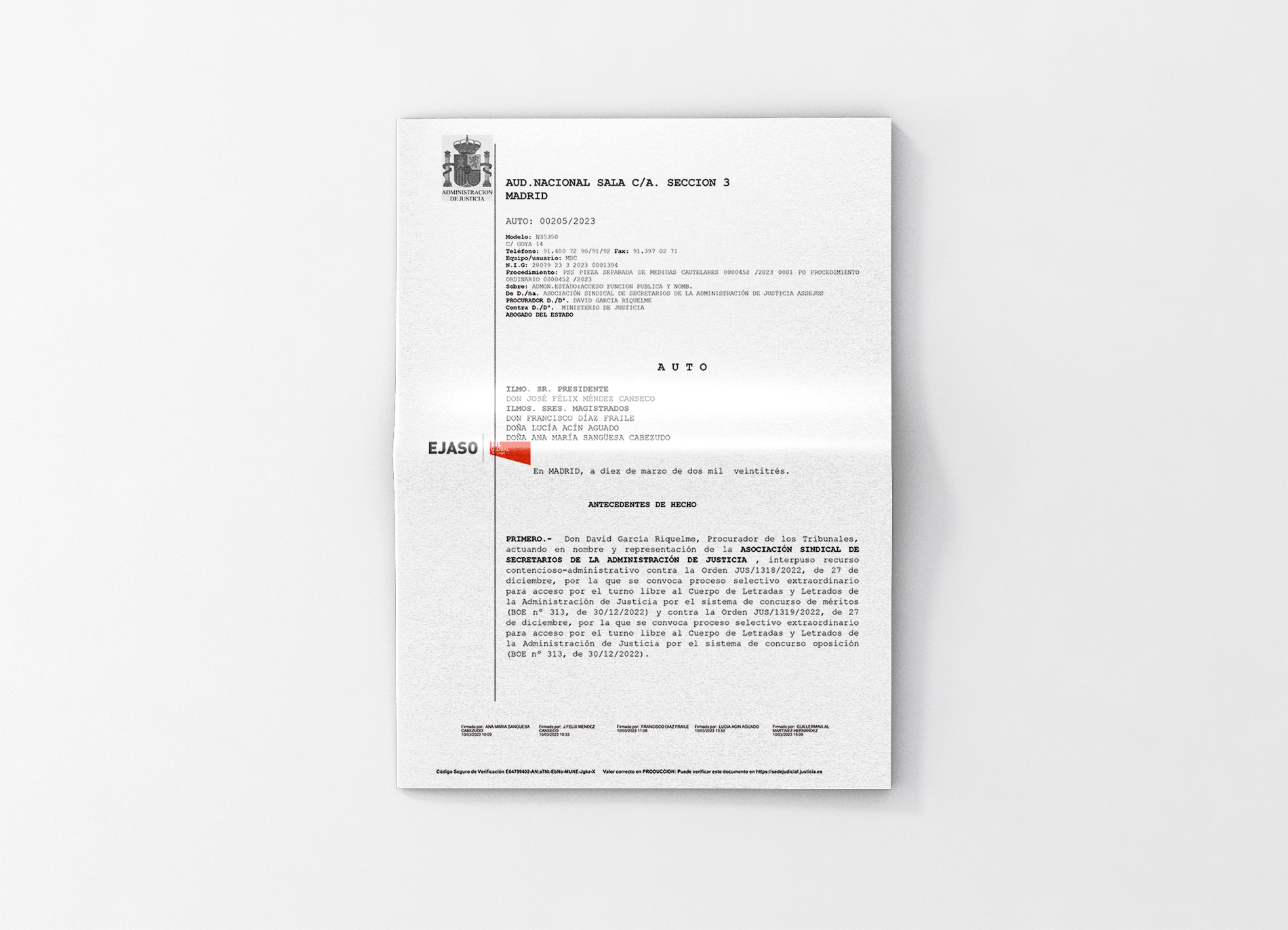 Suspensión del proceso de acceso al cuerpo de LAJ por concurso de méritos