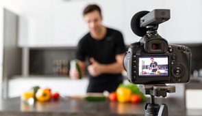 ¿Qué novedades incluye la nueva Ley General de Comunicación Audiovisual para las plataformas de intercambio de contenidos en línea y los vloggers e influencers?