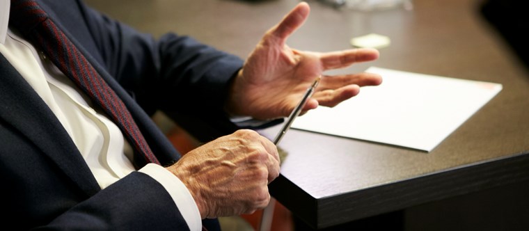 La limitación de facultades del consejero delegado en una startup