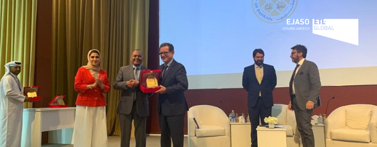 Carlos Castresana habla sobre derechos humanos en la Universidad de Baréin