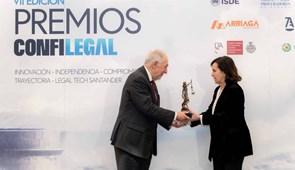 María Emilia Casas Baamonde, of counsel en EJASO, galardonada con el Premio Confilegal a la Trayectoria